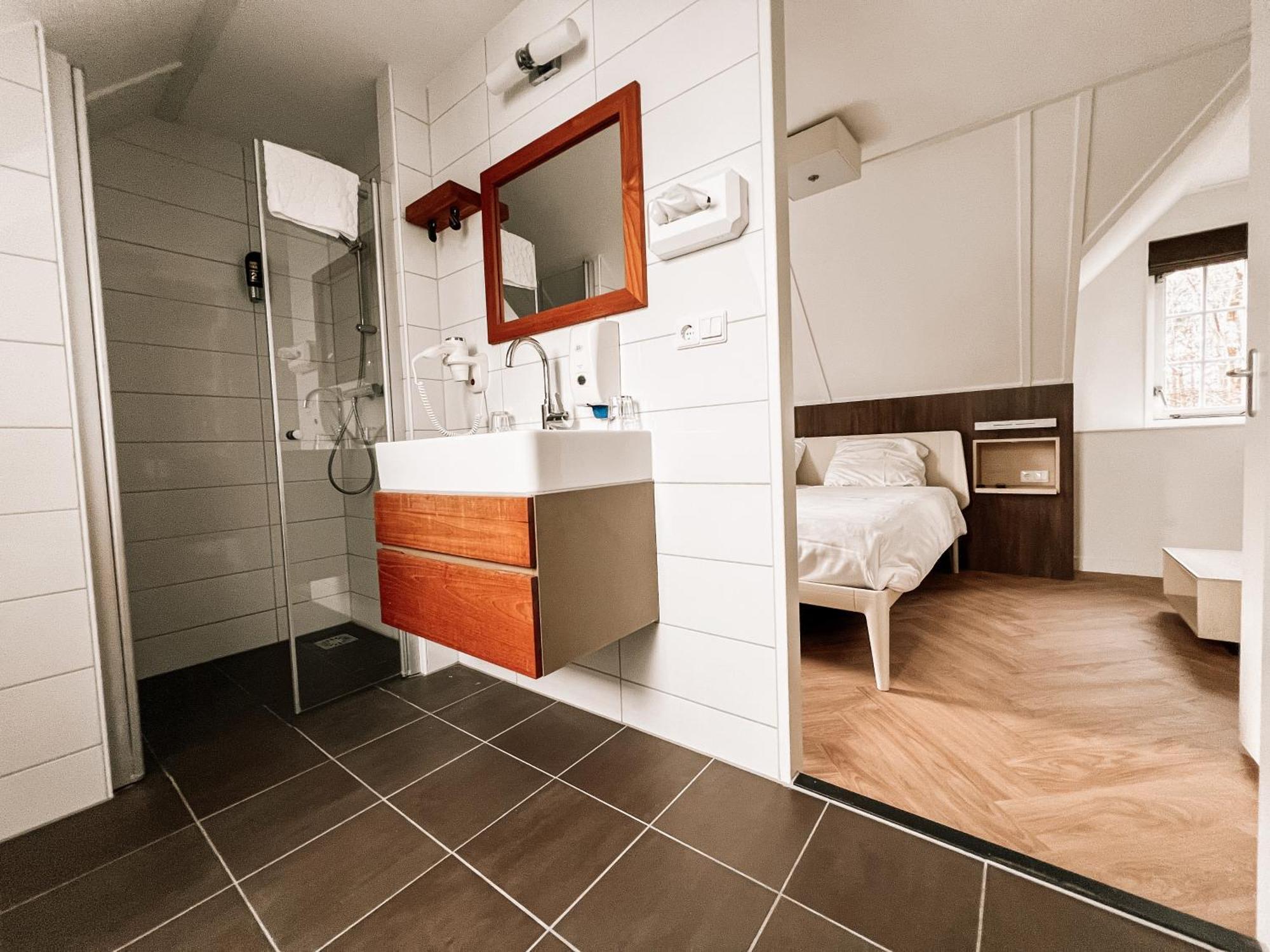 Hotel De Zeeuwse Stromen - Duinpark Renesse Bagian luar foto